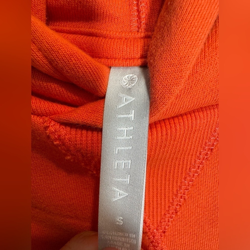 Athleta Women's Moonrise Hoodie in Passion Coral with Open Back Size Small - Picture 5 of 5